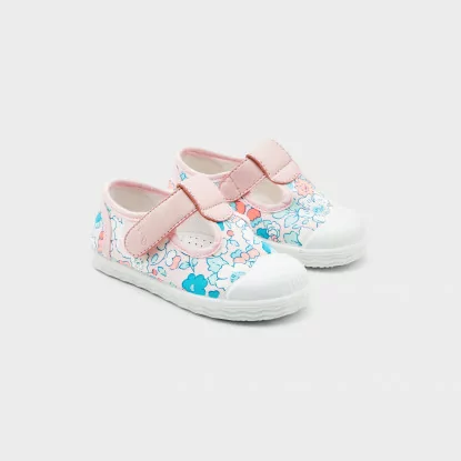 Baby girl canvas sandals